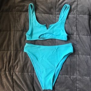 Frankie’s Bikinis Oasis Set